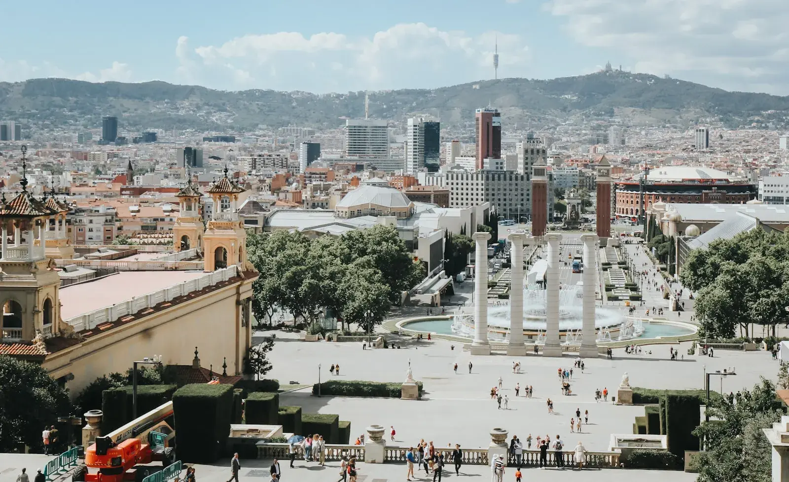 Barcelona: chess lessons backdrop